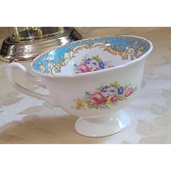 Shelley Fine English bone china Floral Blue "Regal" pattern Excellent cond 1940s - Picture 8 of 10